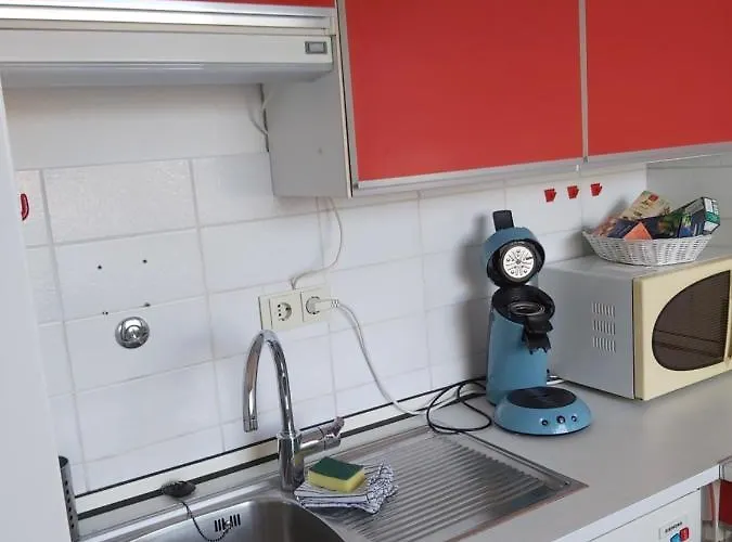 Apartment Well Located Flat With Balcony Düsseldorf